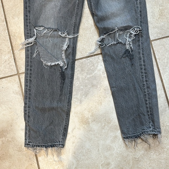 American Eagle Gray Destroyed Mom Jeans 0 - Picture 6 of 8